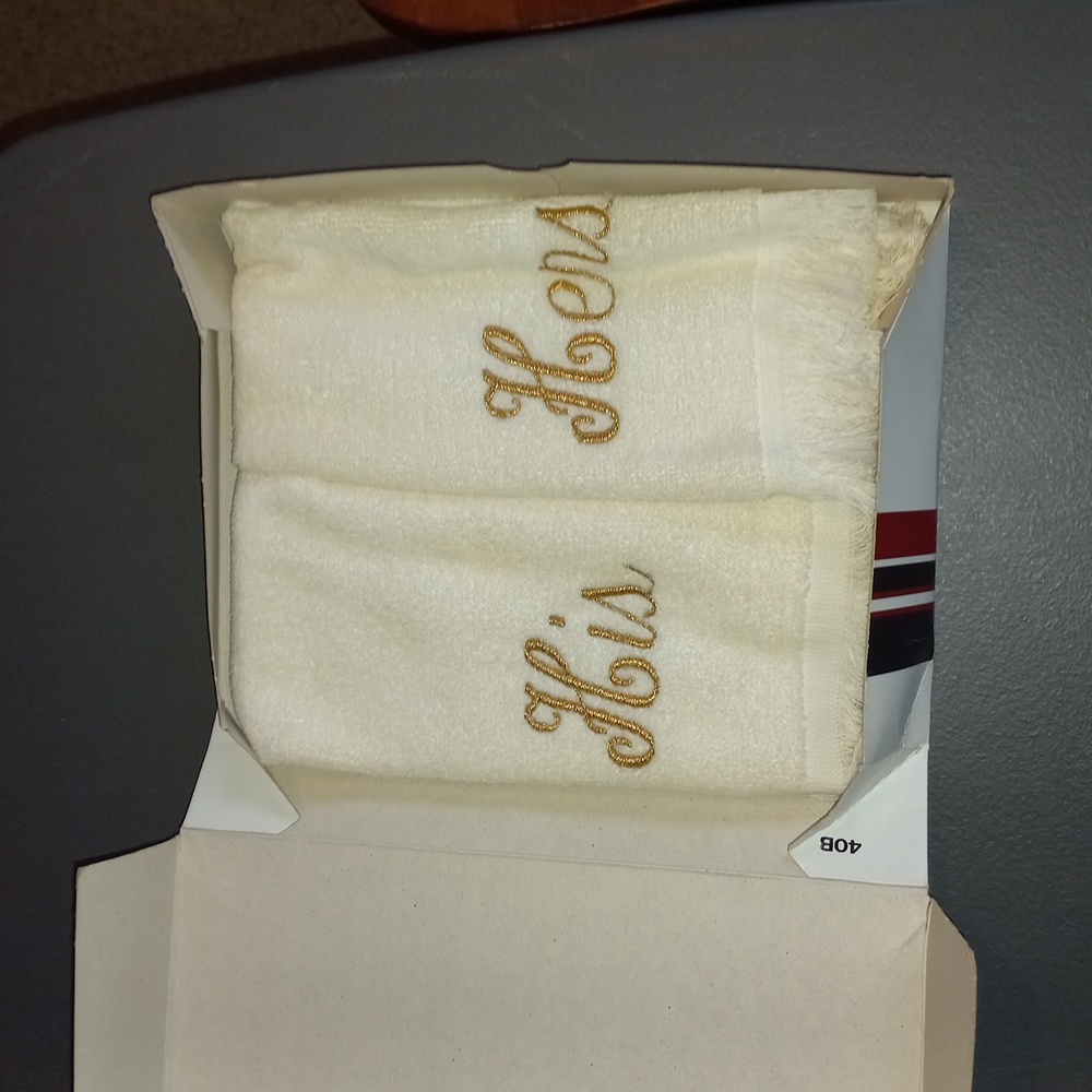 EATON'S•AS IS! His & Hers• Small Hand Towels• Never used but AS IS